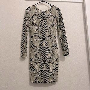 NWOT Dress The Population Lola Scoop Back Sequin Dress, Platinum/Black Med